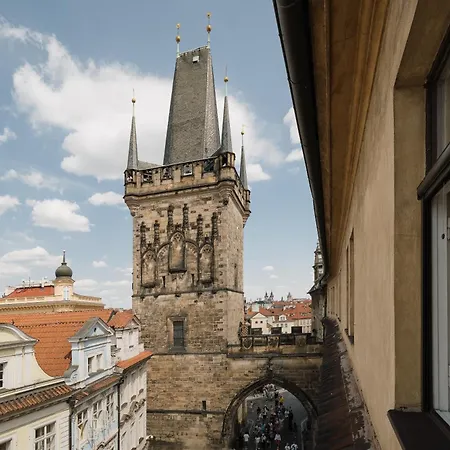 Lägenhet Stylish Gem By Charles Bridge With A Stunning View