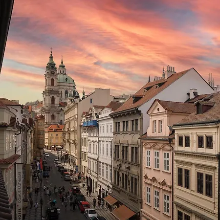 Stylish Gem By Charles Bridge With A Stunning View Prag