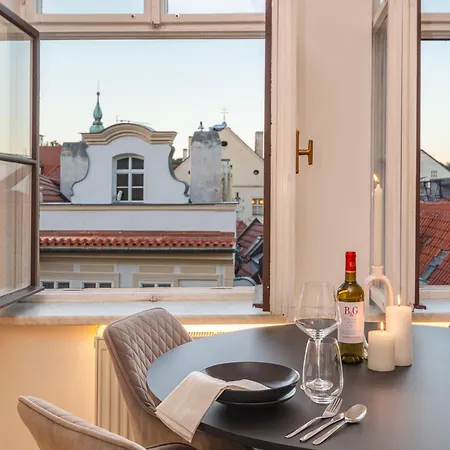 Stylish Gem By Charles Bridge With A Stunning View Lägenhet *